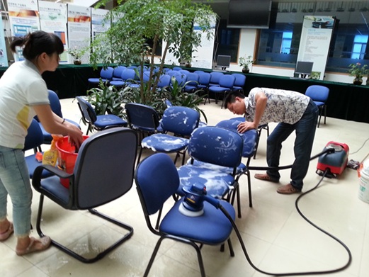 亚信软件公司椅子清洗
