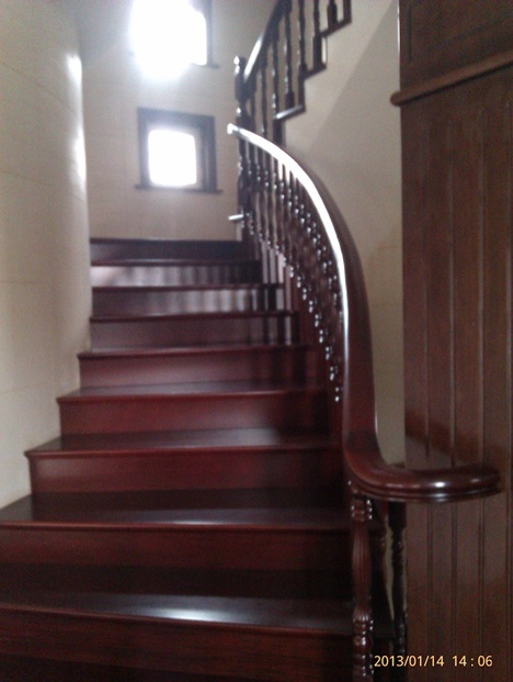 颐和南苑别墅实木地板打蜡保养